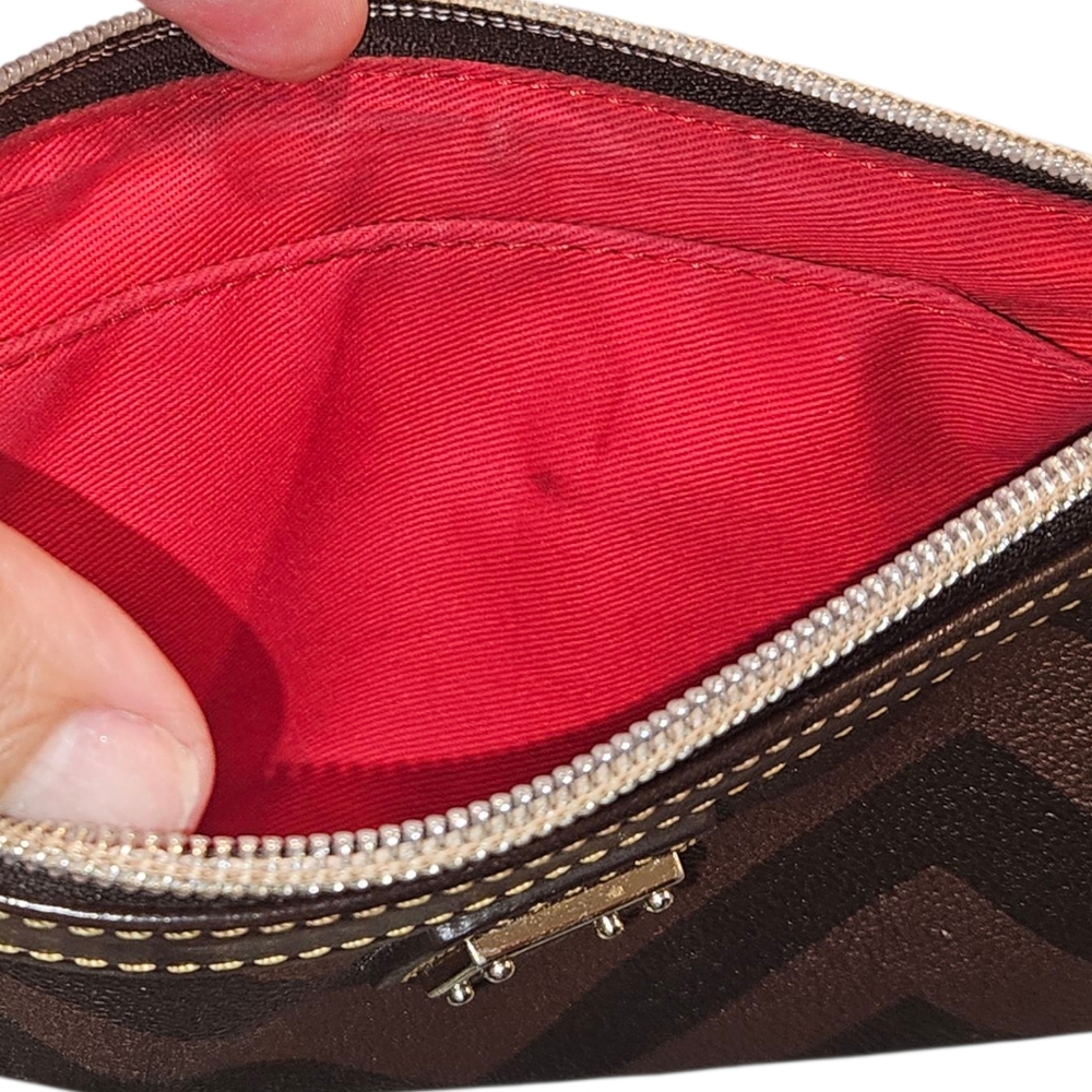 Dooney & Bourke Brown Chevron Wristlet - Picture 6 of 9
